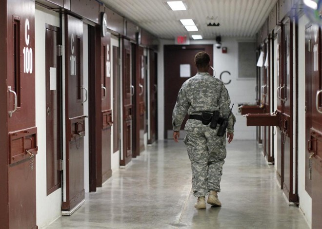 Ben trong nha tu Guantanamo khet tieng cua My-Hinh-9
